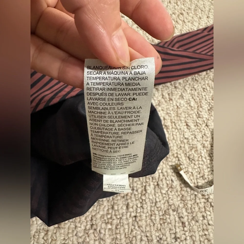 Chico’s Striped Button-Up Women's Top size 1 or Small - Picture 6 of 8